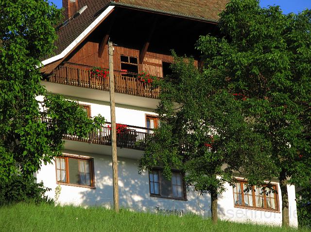 Der Hof.JPG